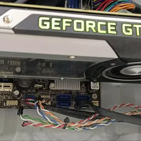 GTX TITAN 4 GB 256 bit