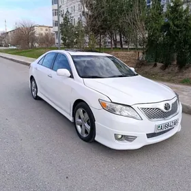 Toyota Camry 2011