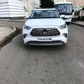 Toyota Highlander 2023