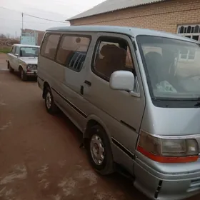 Toyota Hiace 1990