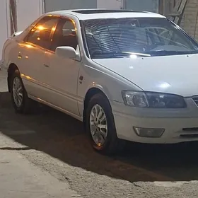 Toyota Camry 2000
