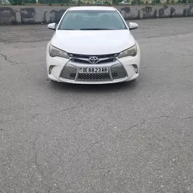 Toyota Camry 2016
