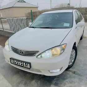 Toyota Camry 2004
