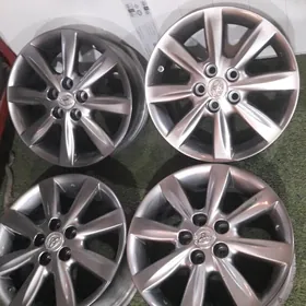 R15lik carolla diska