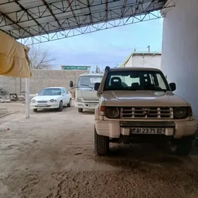 Mitsubishi Pajero 1997