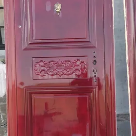 Gapy/ Двери наружные