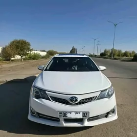 Toyota Camry 2012