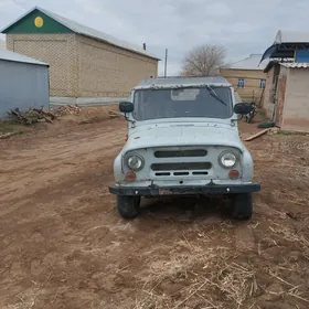 UAZ 469 2000