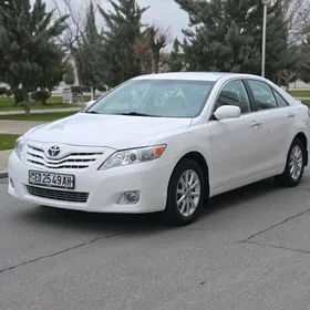 Toyota Camry 2011