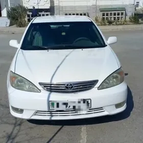 Toyota Camry 2003