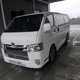 Toyota Hiace 2008