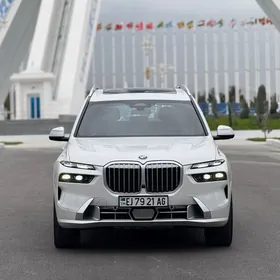 BMW X7 2025