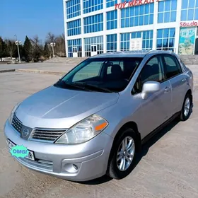 Nissan Versa 2010