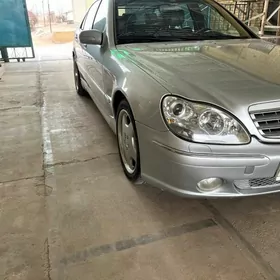 Mercedes-Benz C320 2000