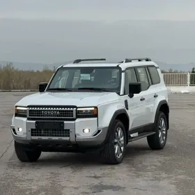 Toyota Land Cruiser Prado 2025