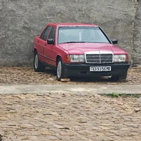 Mercedes-Benz 190E 1988
