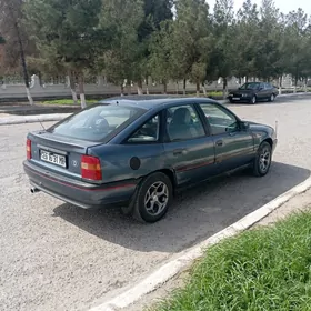 Opel Vectra 1989