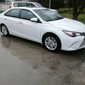 Toyota Camry 2017