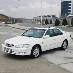 Toyota Camry 2000