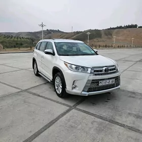Toyota Highlander 2018