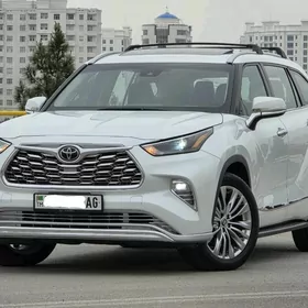 Toyota Highlander 2022