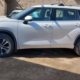 Toyota Highlander 2020