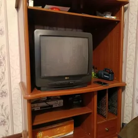 полка для телевизора