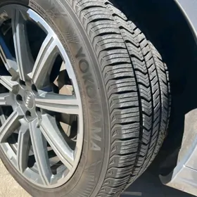 YOKOHAMA  275 45  2O