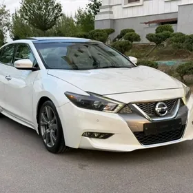 Nissan Maxima 2019