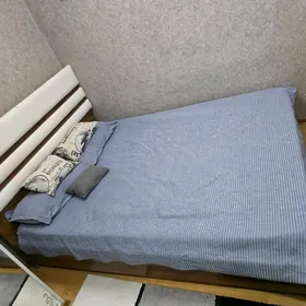 Кровать Krowat Istikbal