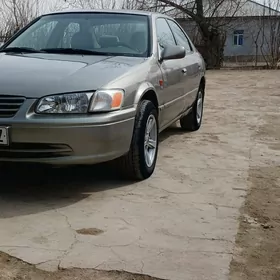 Toyota Camry 1997