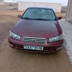 Toyota Camry 1998