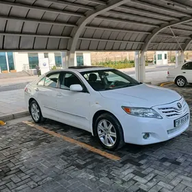 Toyota Camry 2011