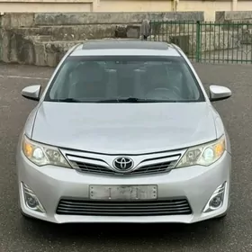 Toyota Camry 2013