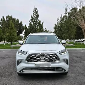 Toyota Highlander 2020