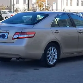 Toyota Camry 2011