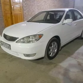 Toyota Camry 2004