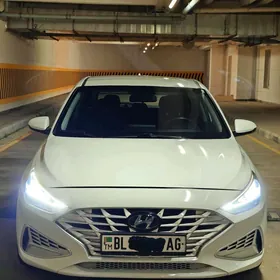 Hyundai Elantra GT 2017