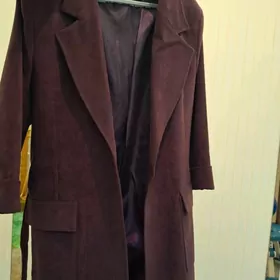 Plaç kastyum 42 razmer geyilen