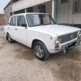 Lada 2104 1980