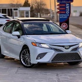 Toyota Camry 2020