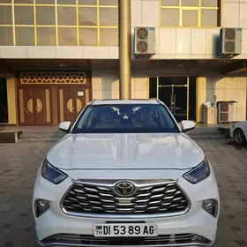 Toyota Highlander 2023