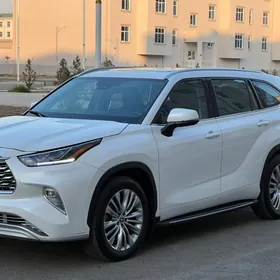Toyota Highlander 2022