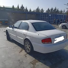 Hyundai Sonata 2003