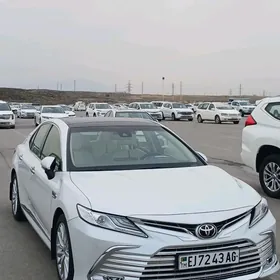 Toyota Camry 2023