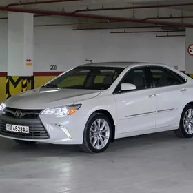 Toyota Camry 2016
