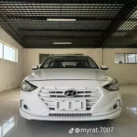 Hyundai Elantra 2021