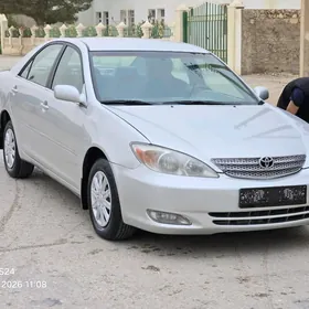 Toyota Camry 2004