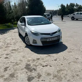 Toyota Corolla 2015