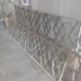 Демир хаят ( ограда)